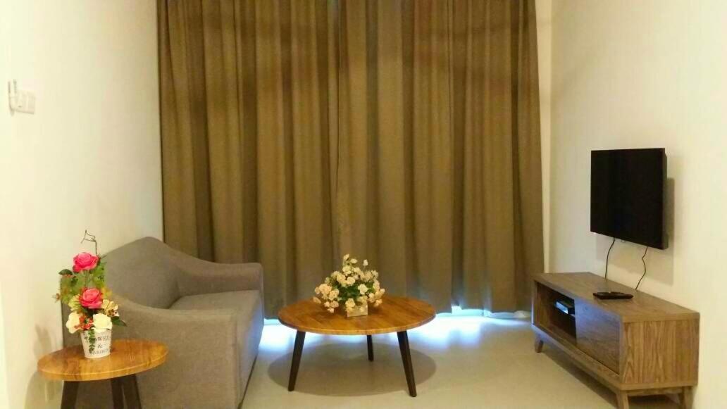 Barrington Square 2 Rooms Apartment At Golden Hill Night Market Бринчанг Екстериор снимка