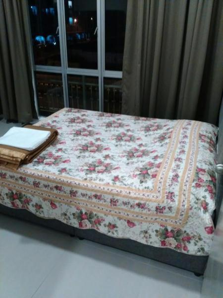 Barrington Square 2 Rooms Apartment At Golden Hill Night Market Бринчанг Екстериор снимка