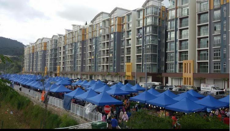 Barrington Square 2 Rooms Apartment At Golden Hill Night Market Бринчанг Екстериор снимка